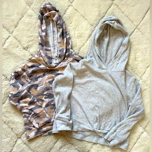Girls old navy long sleeve hooded shirts